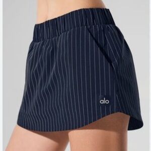 NWT ALO YOGA Pinstripe Daylight Mini Skirt navy ivory